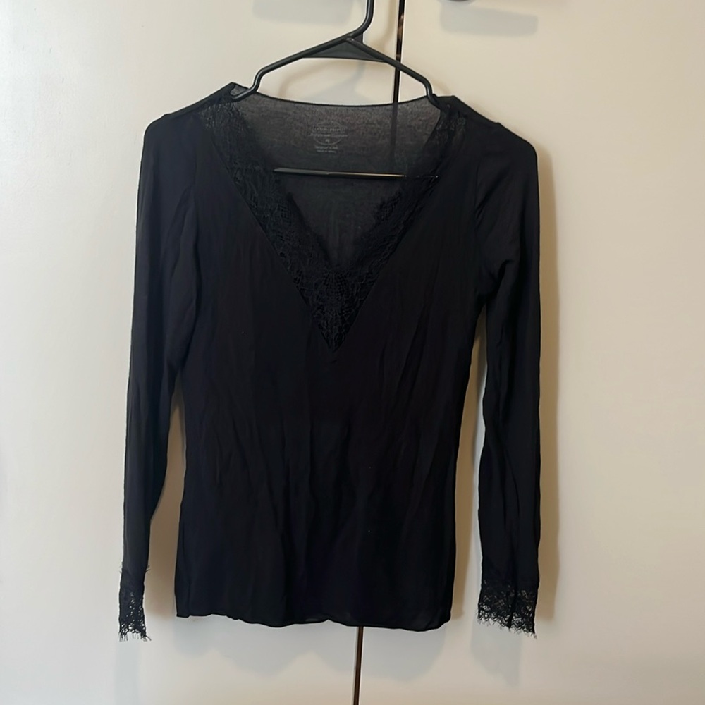 intimissimi ultralight cashmere black top with lace detail